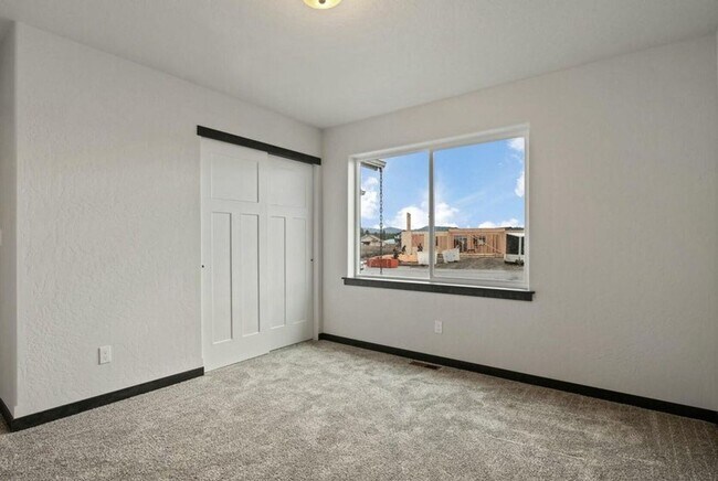 Building Photo - New Construction !