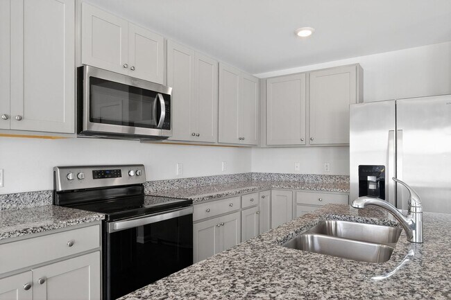 Building Photo - 127 Birch Cir