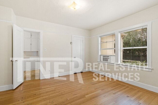 Building Photo - 1701 41st St