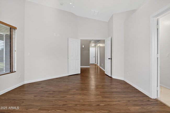 Building Photo - 15481 W Mauna Loa Ln