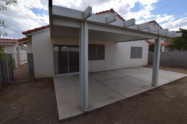 Building Photo - 1024 Clover Tip Ct