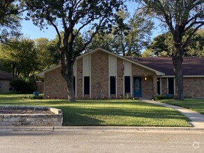 Building Photo - 721 Gazelle Trail