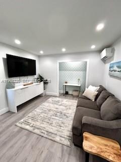 Building Photo - 15001 Leisure Dr