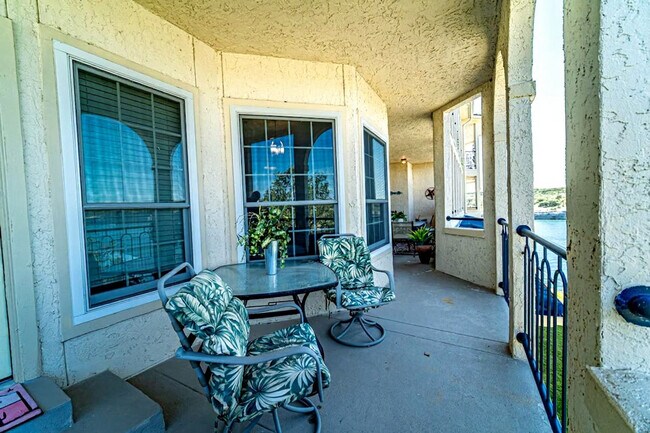 Building Photo - 3404 American Dr