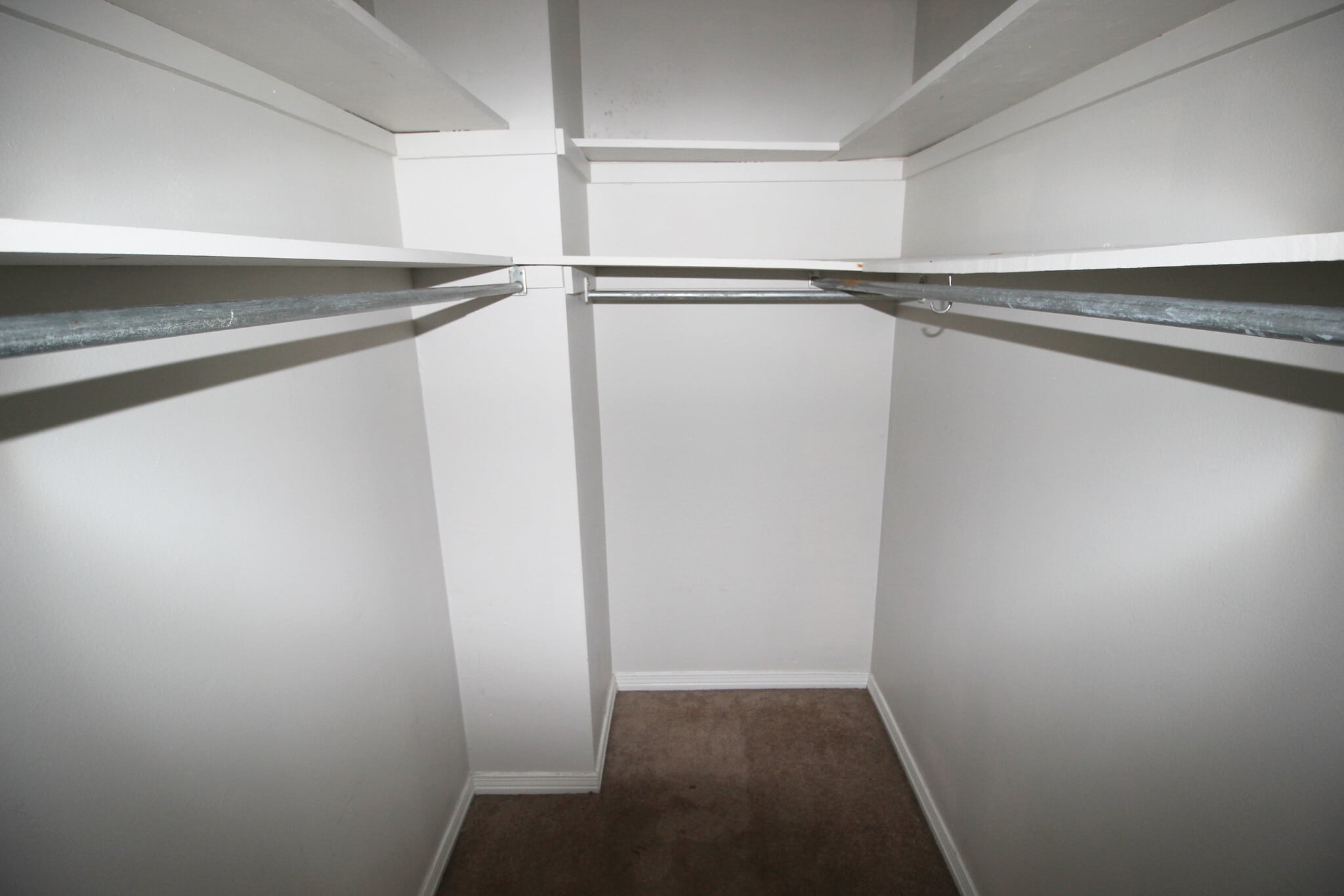 Building Photo - 300 33rd St