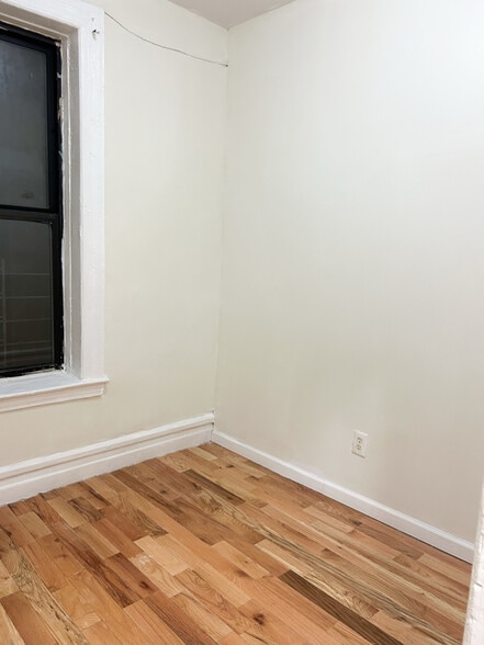 Building Photo - 477 W 140th St