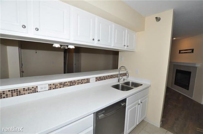 Building Photo - 6440 EP True Pkwy