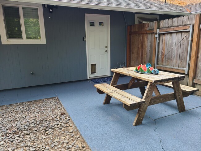 Building Photo - 6263 Childs Rd