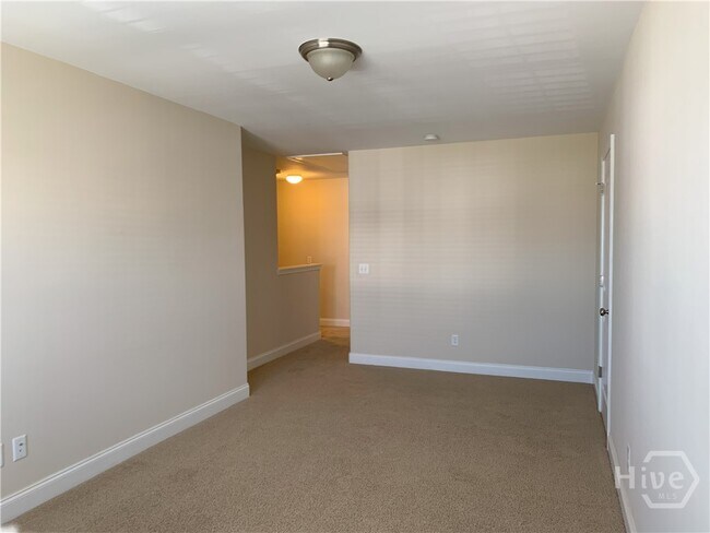 Building Photo - 106 Crabapple Cir