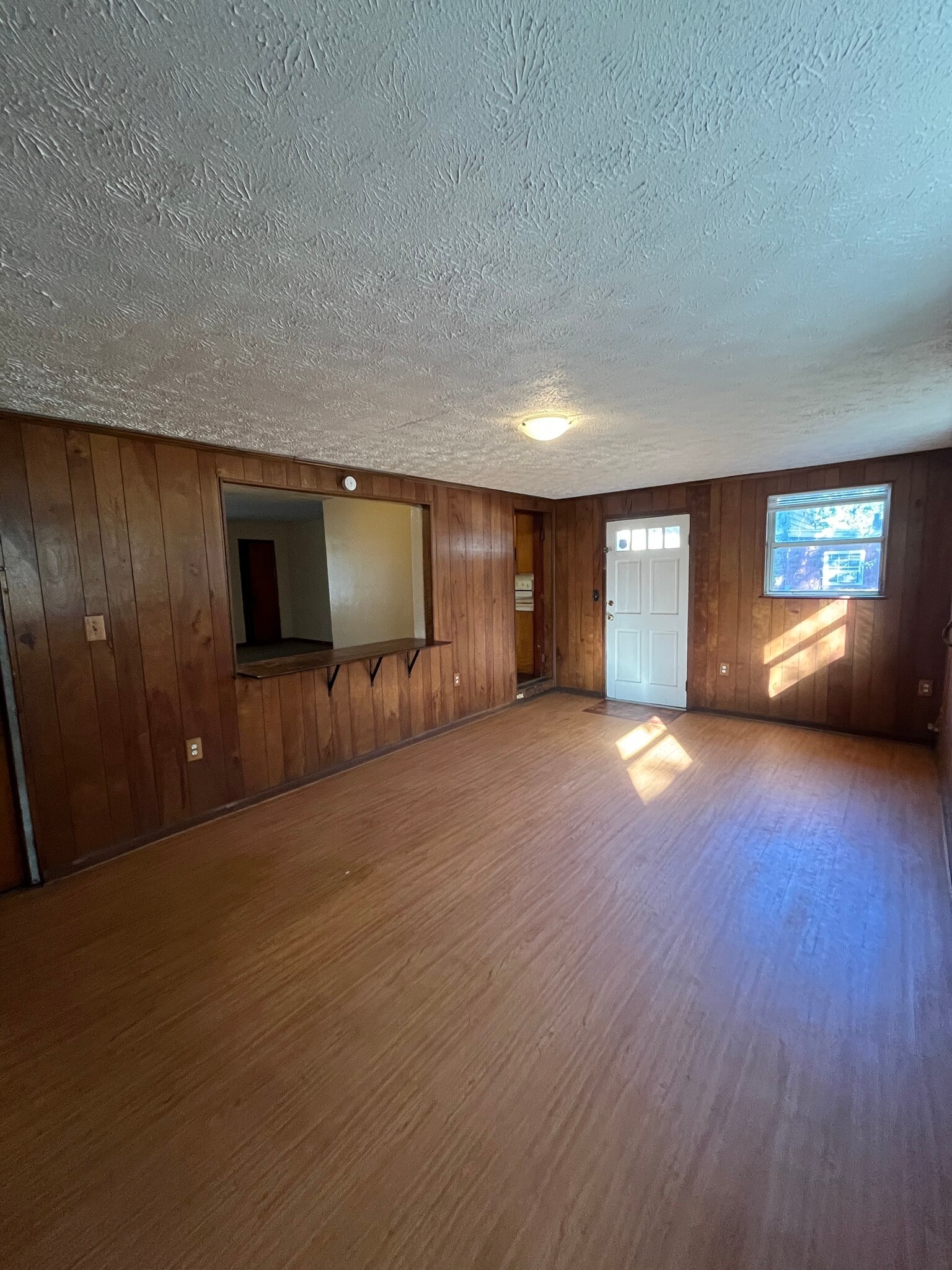 Building Photo - 5476 Commonwealth Ave