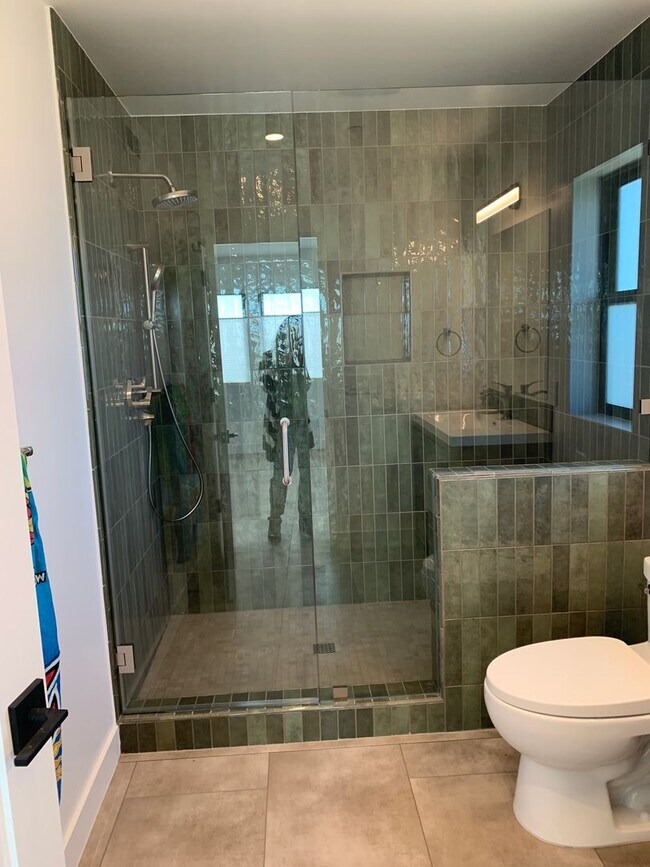 Building Photo - Clear Point Home - Ventura- Ocean Views - 4+3.5