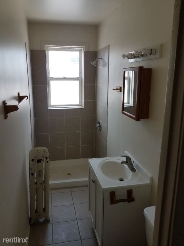 Building Photo - 4846-4856 W North Ave