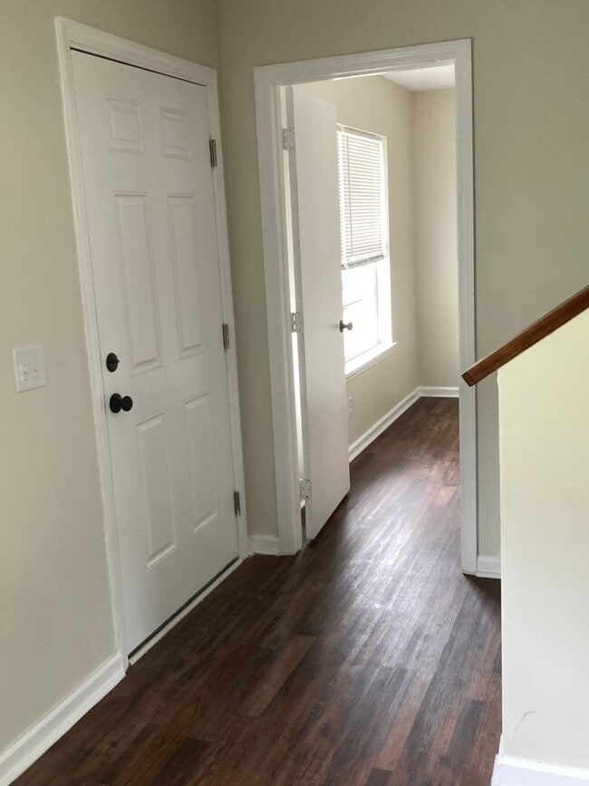 Building Photo - All new interior and exterior! Move in ready!