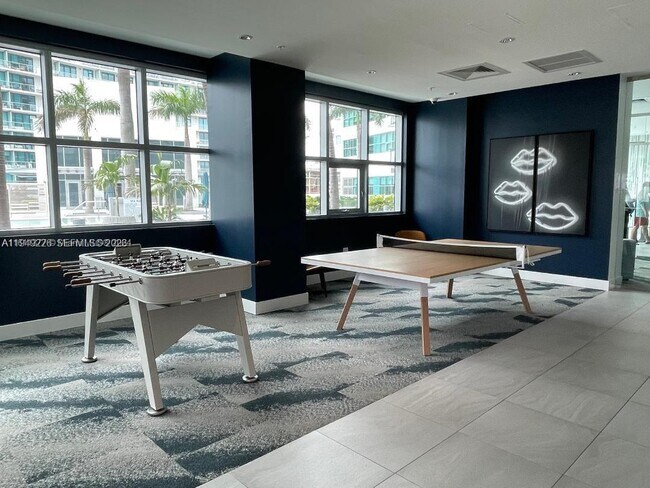 Building Photo - 3301 NE 1st Ave