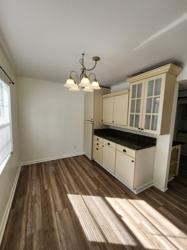 Building Photo - 411 Banana Cay Dr