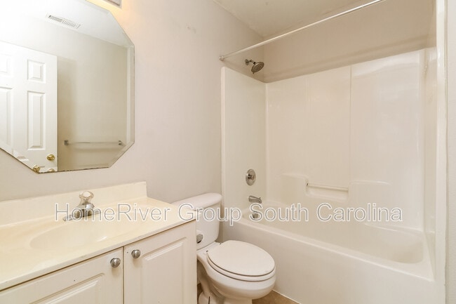 Building Photo - 2153 Pavilion Ct