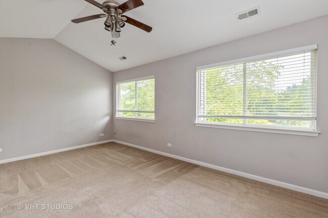 Building Photo - 1358 Longchamps Ct