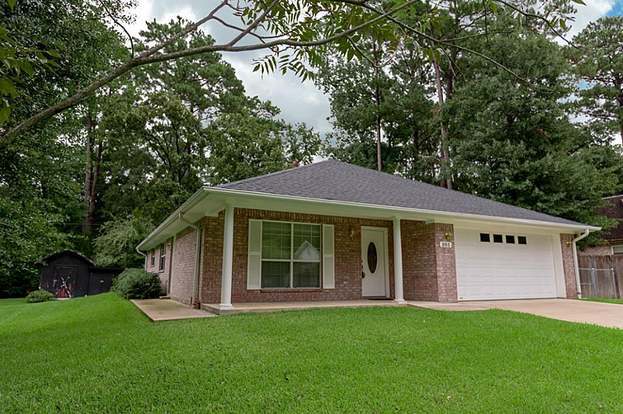 Building Photo - 203 Pine Valley
