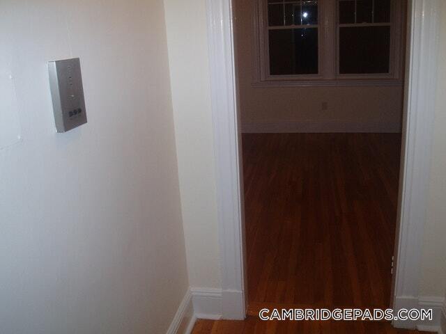 Building Photo - 18 Chauncy St