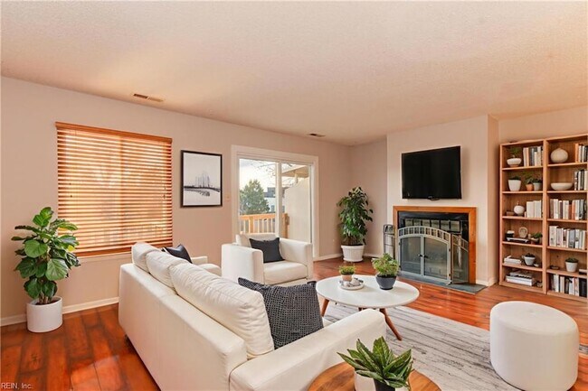 Building Photo - 3764 Chimney Creek Dr