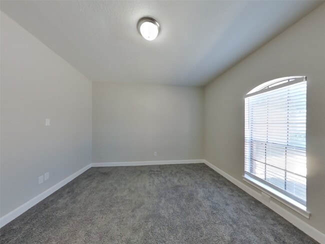 Building Photo - 7411 Las Brisas Dr