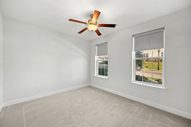 Building Photo - Burkitt Ridge Townhome