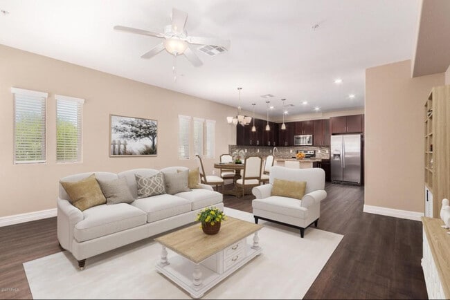 Living room 1st floor - 2821 S Skyline
