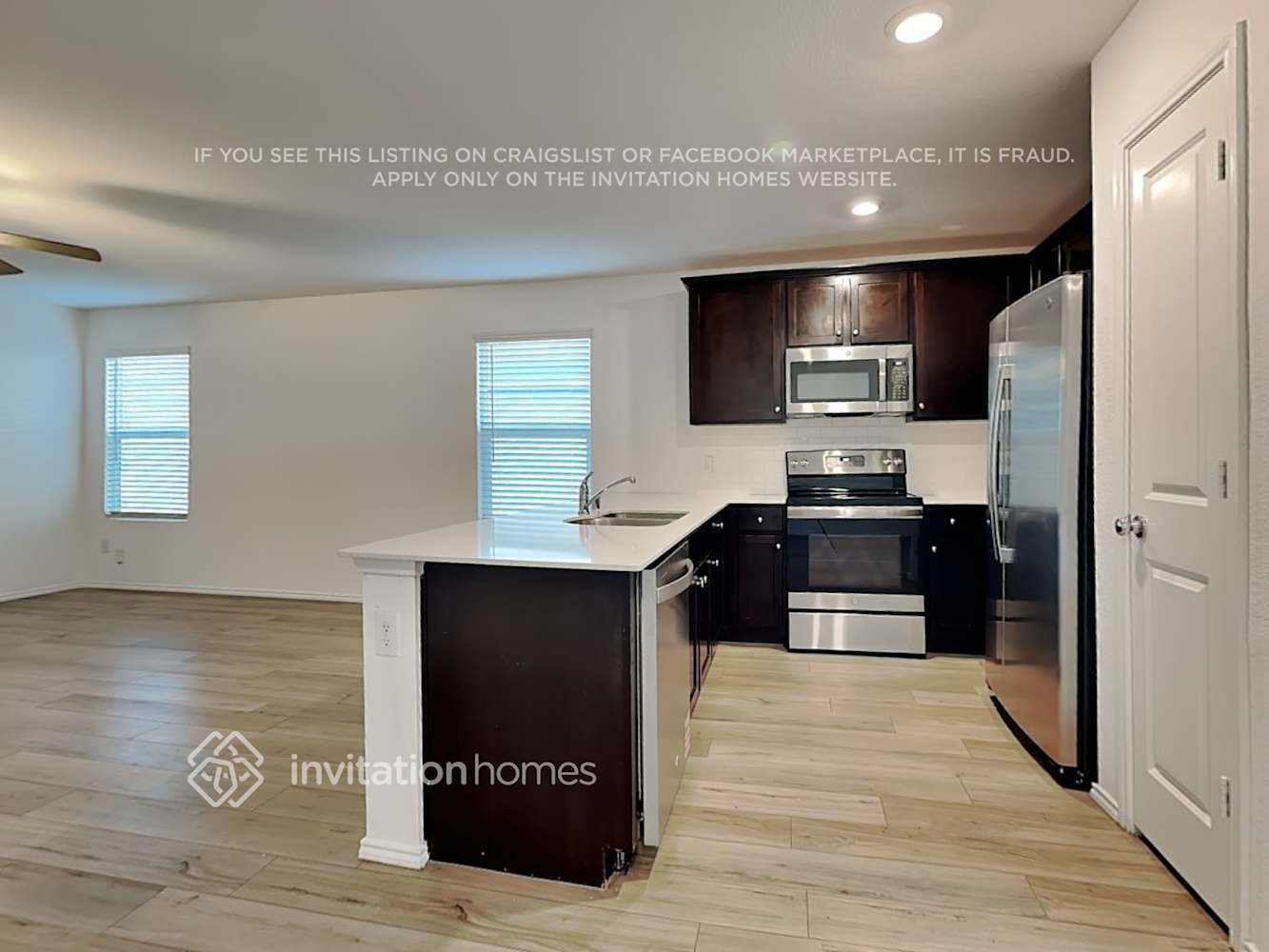 Building Photo - 10637 Sewell Cir