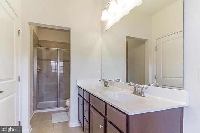 Building Photo - 2784 Fredericksburg Rd