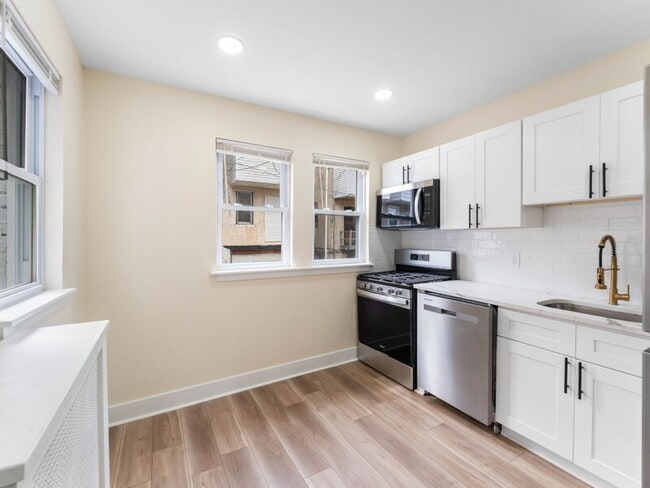 Building Photo - 5808 N 20th St