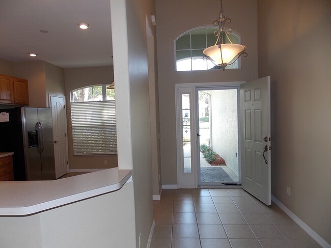Building Photo - 881 W Silver Meadow Loop