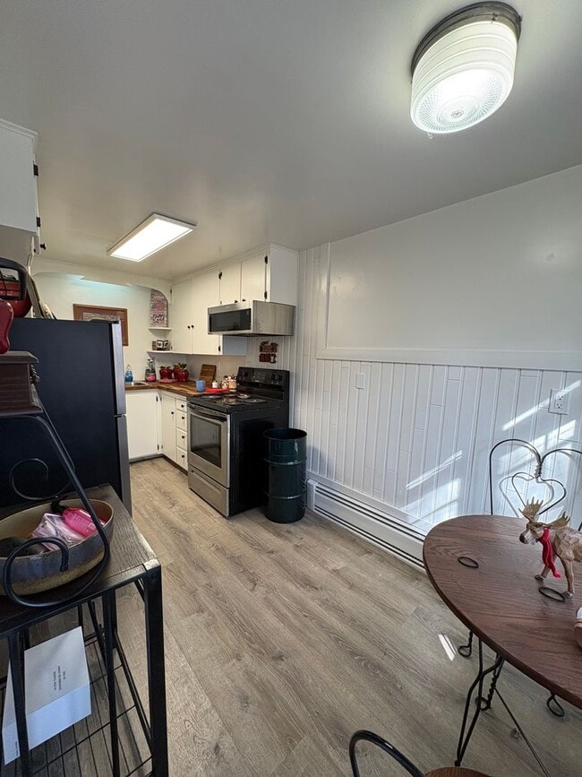 Building Photo - 514 Avenue D