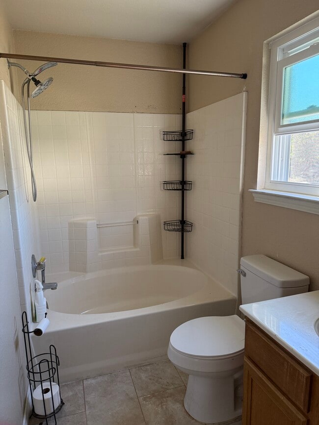 Building Photo - 4806 Silver Leaf Ct