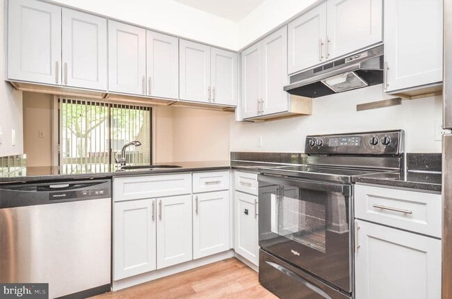 Building Photo - 18604 Pier Point Pl