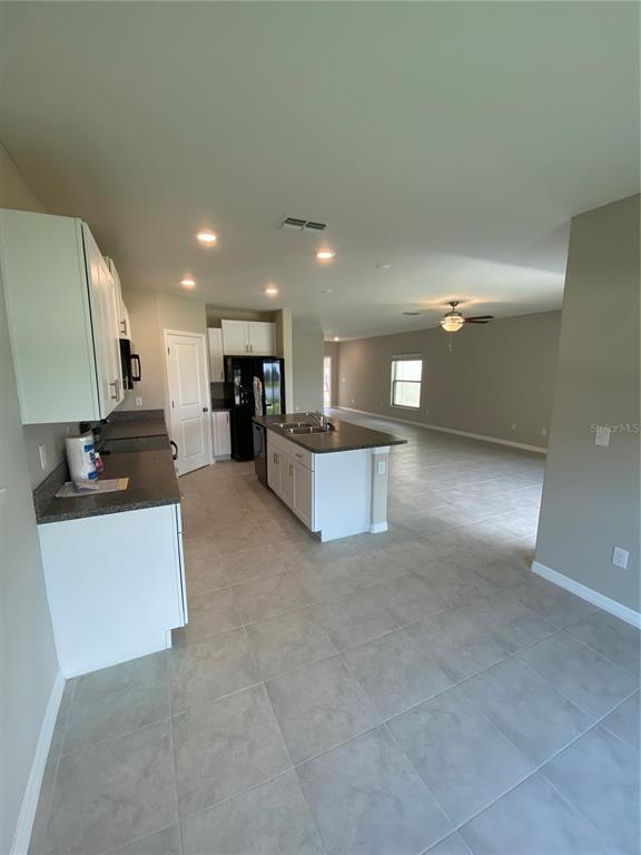 Building Photo - 7038 Samuel Ivy Dr