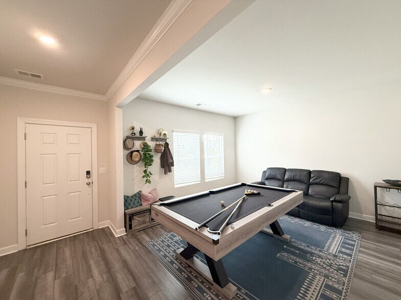 Building Photo - 4112 Armstrong Farm Dr