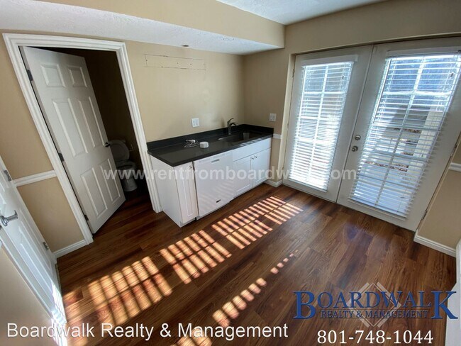 Building Photo - Studio, 1 bath House - 12542 S 300 E Studi...