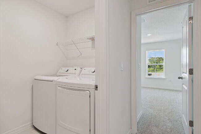 Building Photo - 1108 Elm Dr