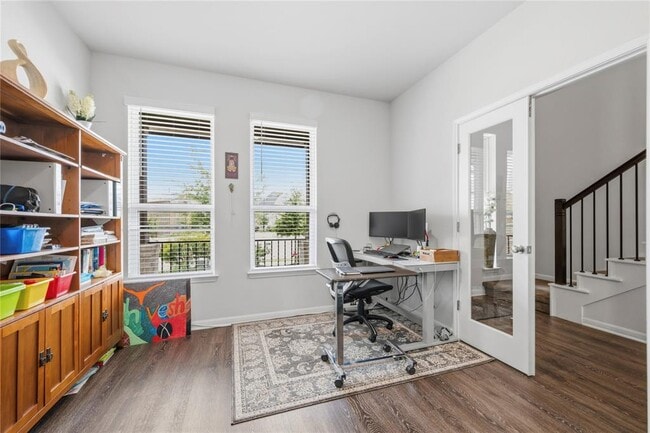 Building Photo - 317 Barton Oak Trl