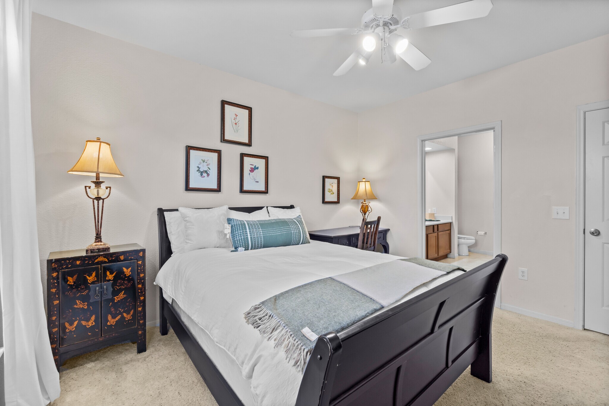 Bedroom to Ensuite Bath - 6765 Corporate Blvd