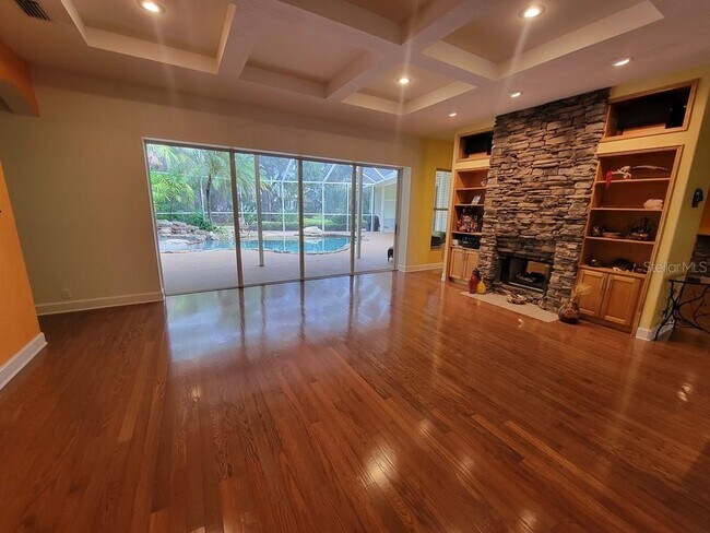 Building Photo - 1130 Anclote Rd