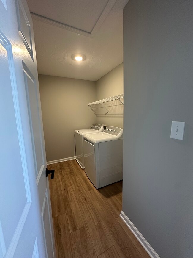 Building Photo - 17458 Ebling Trl