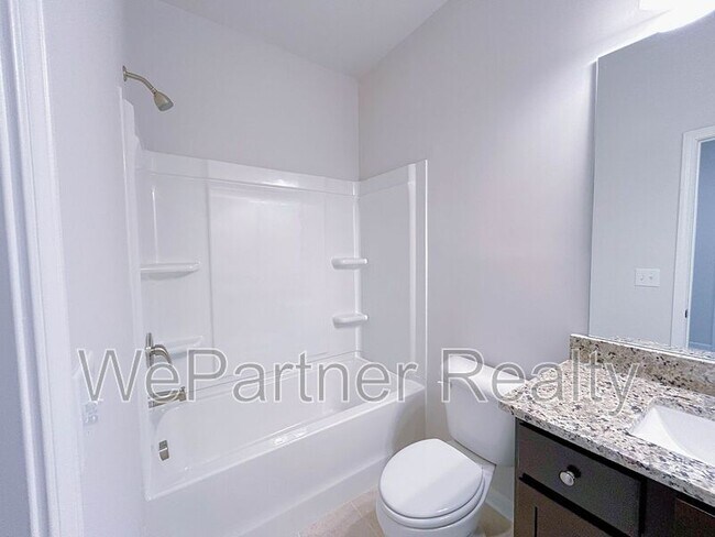 Building Photo - 2586 Mls Cmn Dr