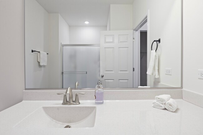 Building Photo - 2310 Truman Trail