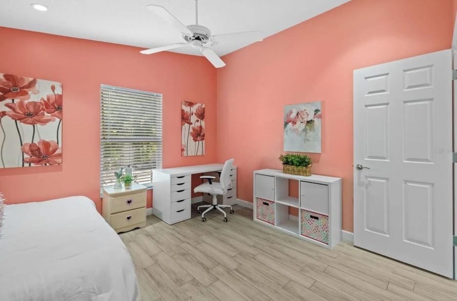 Comfortable guest or children’s bedroom with plenty of light. - 1932 Brainerd Ct