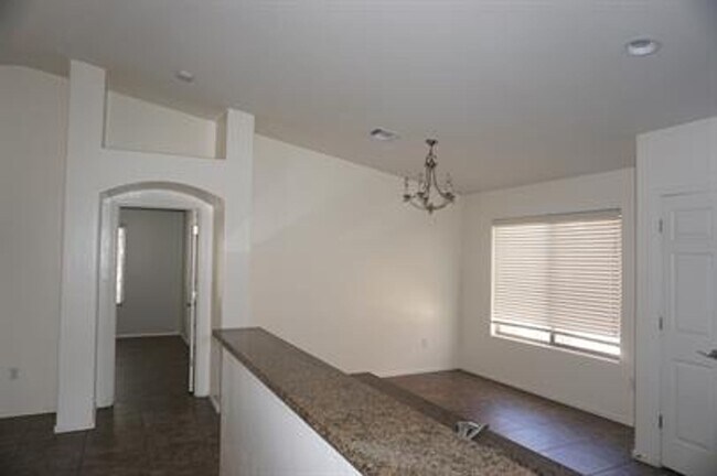 Building Photo - 4137 E Shadow Branch Dr