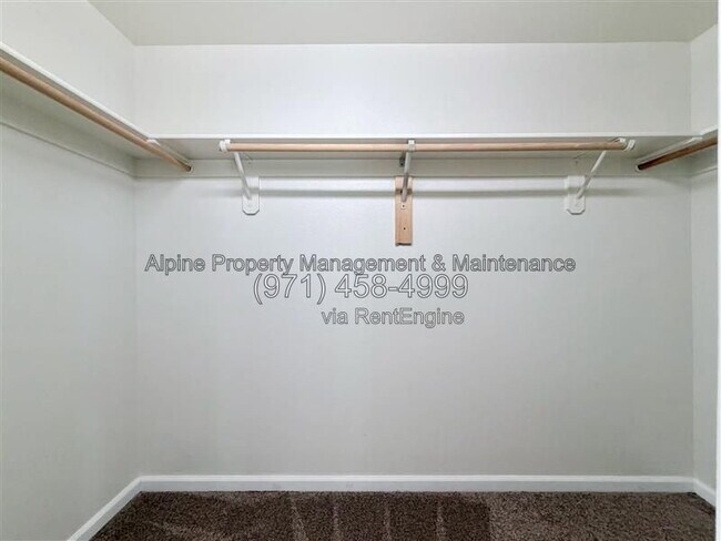 Building Photo - 13592 SW Mapleview Ln