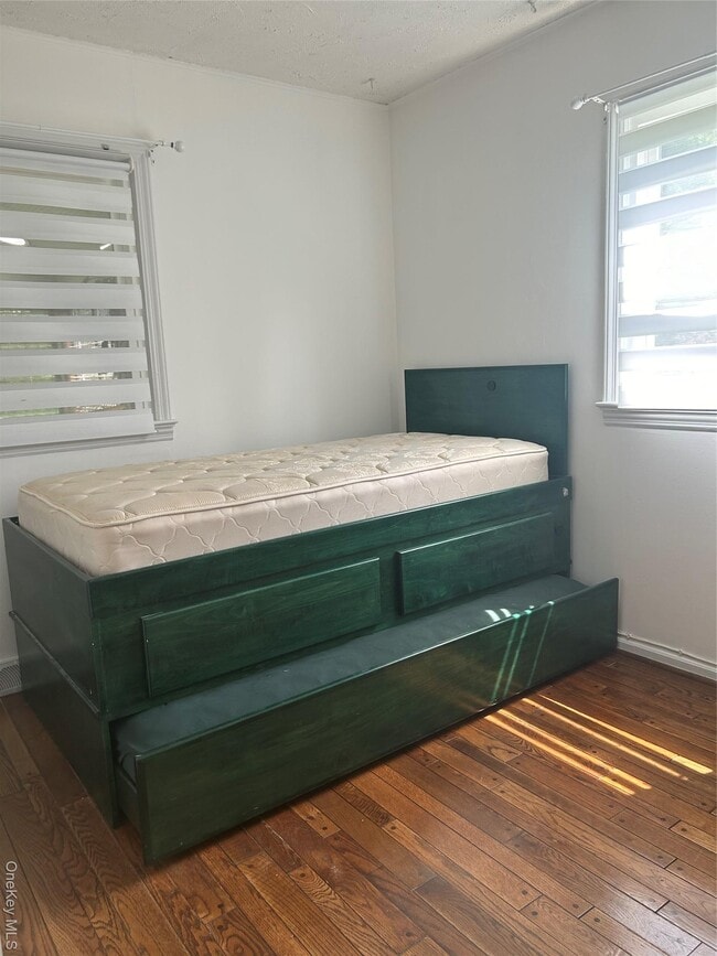 Building Photo - 1406 NY-82