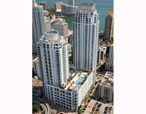 Building Photo - 1050 Brickell Ave