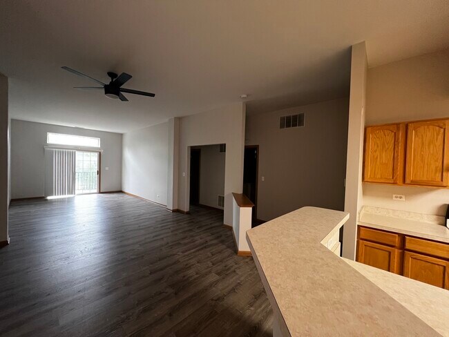 Building Photo - 2405 Wilton Ln